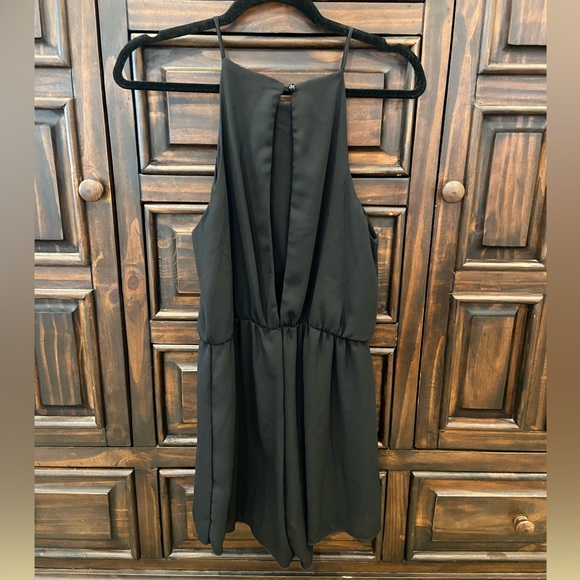 Romper - Picture 3 of 3